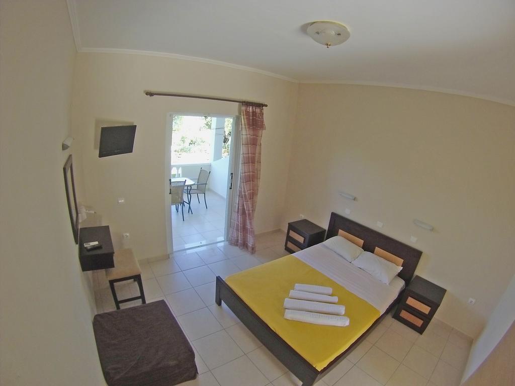 Pouliezos Koklanis Zante Apartments Alykes  Exterior photo